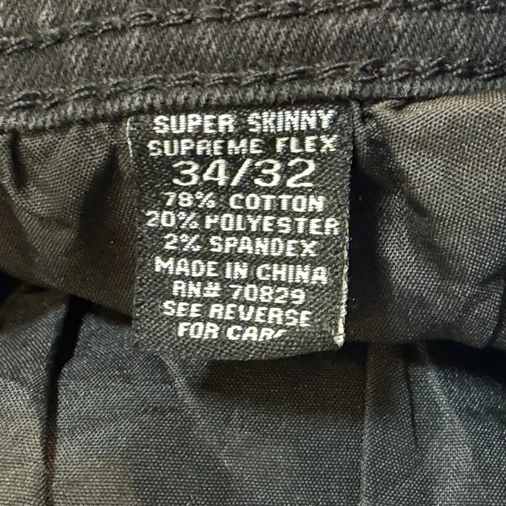RUE 21 Premium Jeans Mens 34x32 Black Graffiti Skinny Streetwear Grunge Patch